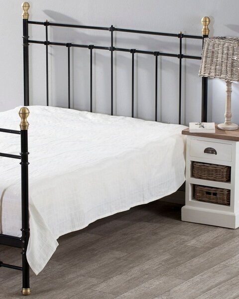 Súprava Milena white 150 × 250 cm – deka + 2 obliečky na vankúše