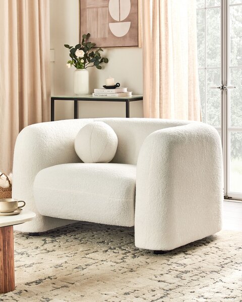 Kreslo biele buklé čalúnenie okrúhly vankúš retro glamour art deco štýl obývačka spálňa