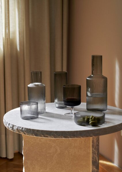 Sklenená servírovacia miska Ripple Smoked Grey – set 4 ks