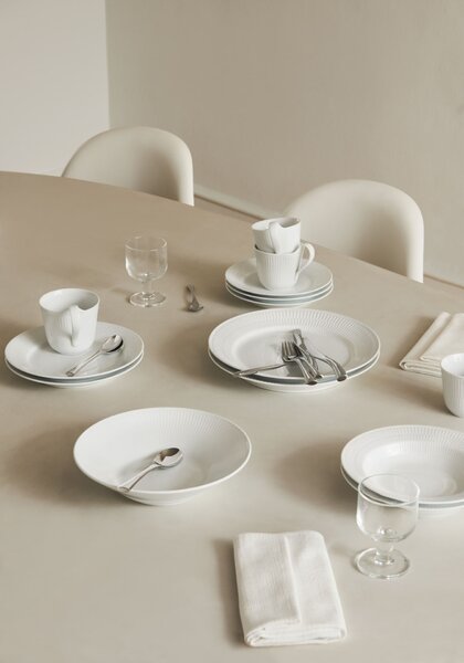 Porcelánový hrnček White Fluted 330 ml