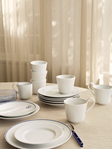 Porcelánový hrnček White Fluted 330 ml