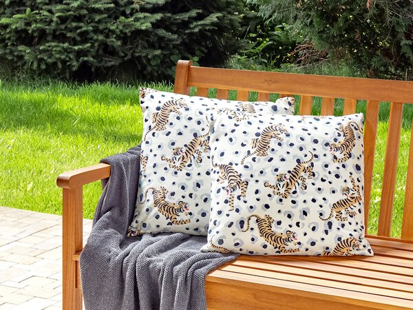 Sada 2 záhradných vankúšov viacfarebná polyester 45 x 45 cm štvorcová vzor tigrov moderný dizajn