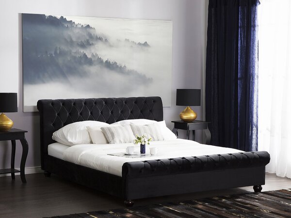 Posteľ čierna zamatová čalúnená 180 x 200 cm čierne drevené nohy glamour štýl spálňa