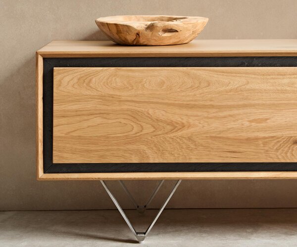DELIFE TV stolík Stonegrace 200 cm dub prírodný 4 dvierka kamenná dyha podstava v tvare V nerezová oceľ