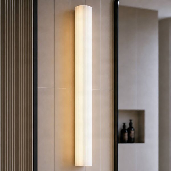 Lucande LED kúpeľňová nástenná lampa Victoire, 70 cm, biela/chróm,, Biela / opálová, Kúpeľňa, Sklo, Moderný, Nástenné svietidlo