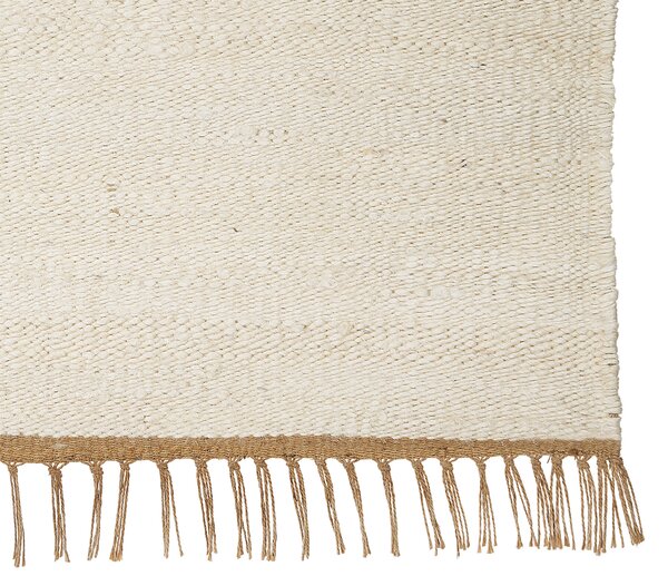 Koberec svetlobéžový jutový 80 x 150 cm ručne tkaný so strapcami boho štýl spálňa predsieň