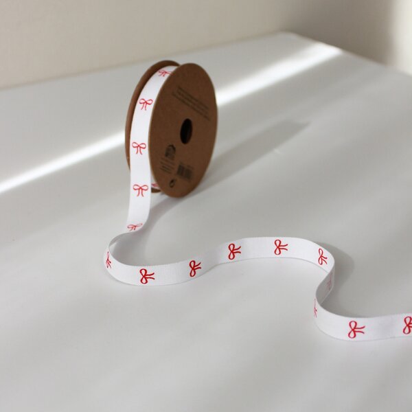 Dekoratívna stuha White / Bows – 5 m