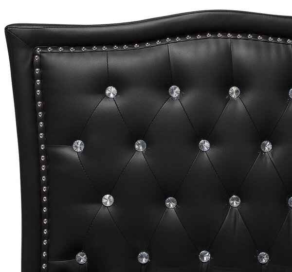 Posteľ čierna umelá koža 180 x 200 cm prešívané čelo s gombíkmi moderný glamour štýl spálňa