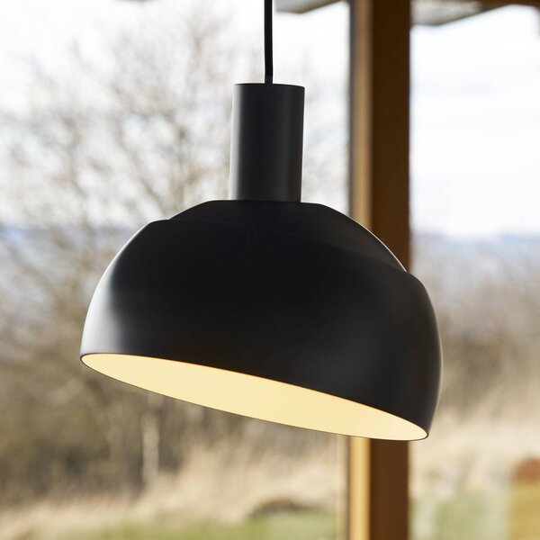 Louis Poulsen závesné svietidlo FJ Elements, čierne, 25 cm, E27, Čierna, Obývacia izba / jedáleň, Hliník, Moderný, Závesné svietidlo