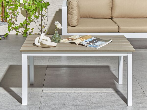 Záhradný konferenčný stolík svetlé umelé drevo vrchná doska 96 x 52 cm biely hliníkový rám moderný štýl záhrada exteriér