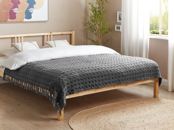 Prikrývka na posteľ tmavosivá bavlnená 150 x 200 cm deka so strapcami klasický dizajn spálňa