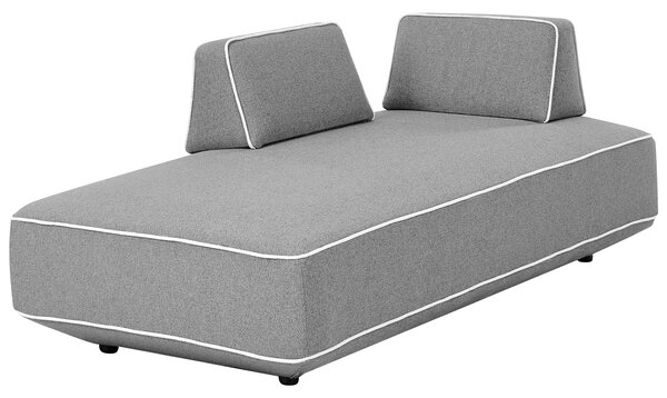 Leňoška sivá látkové čalúnenie s vankúšmi moderný minimalistický štýl obývacia izba
