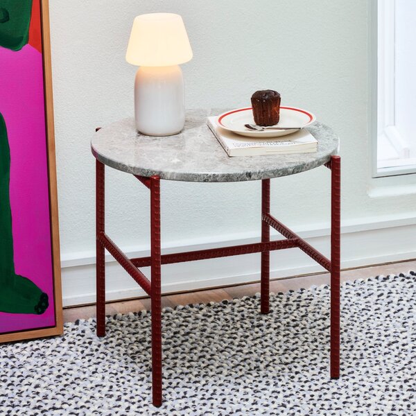 Odkladací stolík Rebar, Ø45x40, Red + Grey Marble – HAY
