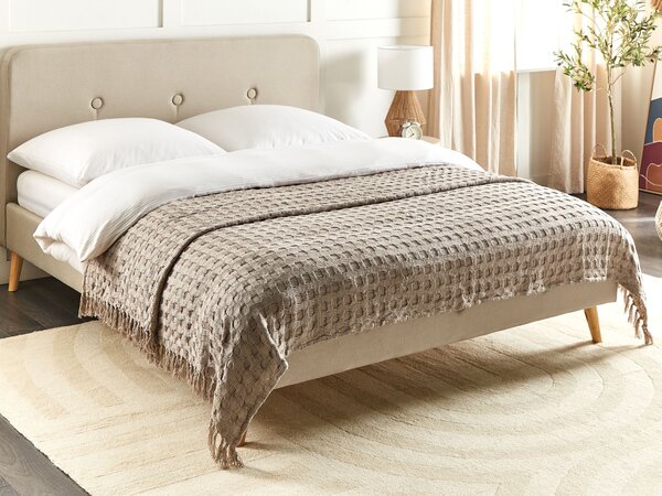 Prikrývka na posteľ sivobéžová bavlnená 200 x 220 cm deka so strapcami klasický dizajn spálňa