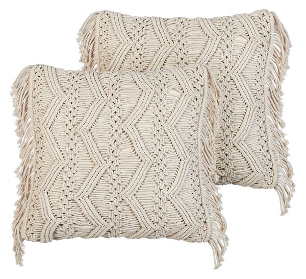 Sada 2 dekoratívnych vankúšov béžová bavlnená makramé 45 x 45 cm so strapcami boho retro bytové doplnky