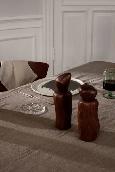 Drevený mlynček s keramickým strojčekom Pebble Dark Brown