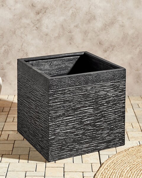 Kvetináč čierny zmes hliny a vlákien 50 x 50 x 46 cm štvorcový tvar odolný voči UV žiareniu moderný štýl interiér exteriér záhrada