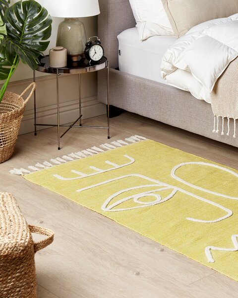 Koberec žltý polyester 80 x 150 cm ručne tkaný obdĺžnikový abstraktný vzor so strapcami boho do interiéru a exteriéru