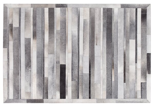 Koberec svetlosivý kožený 140 x 200 cm moderný patchworkový vzor ručne vyrobený