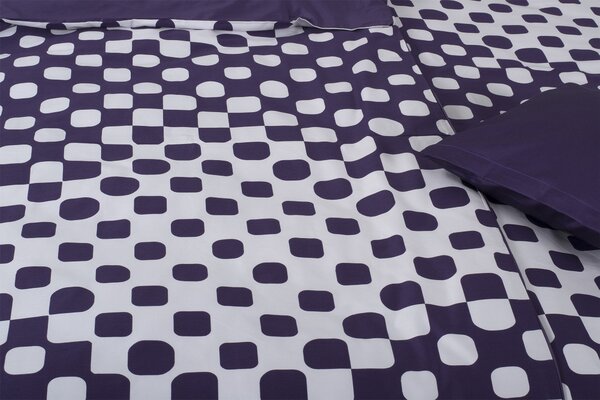 Glamonde luxusné obliečky Donato so štvorcovým vzorovaním na fialovom podklade. Môžu byť aj vaše! 140×220 cm