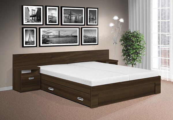 Manželská posteľ Simon s roštom a nočnými stolíkmi 160x200 farba lamina: orech 729