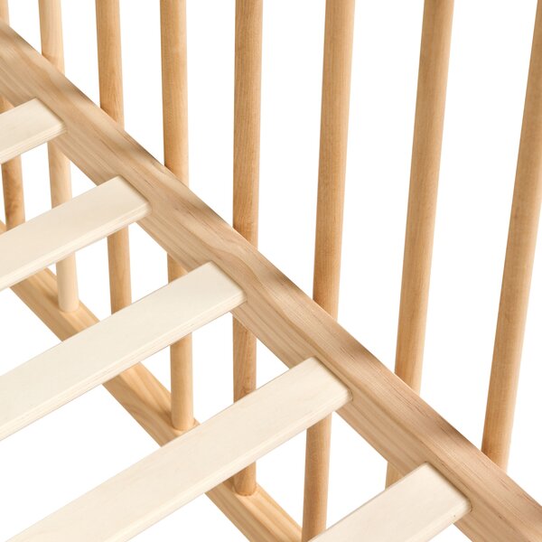 Detská postieľka svetlohnedá borovicové drevo 60 x 120 cm nastaviteľná výška štandardná veľkosť minimalistický štýl detská izba