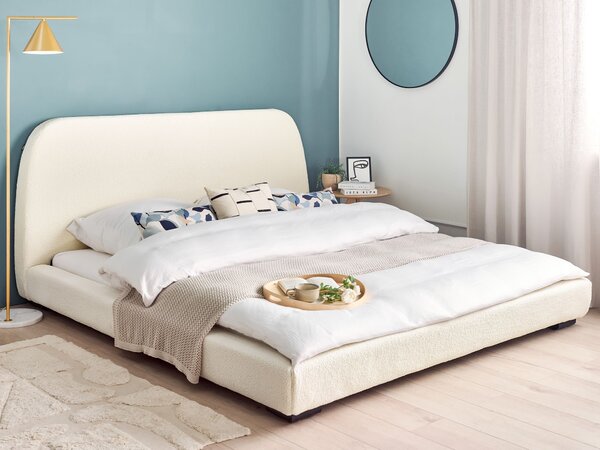 Posteľ svetlobéžová buklé čalúnenie polyester 180 x 200 cm lamelový rošt s čelom moderný tradičný štýl spálňa