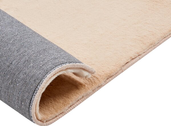 Koberec béžový umelá zajačia kožušina polyester 80 x 150 cm mäkký huňatý s vysokým vlasom obývačka spálňa