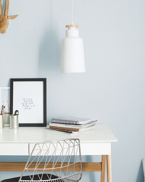Závesná lampa biela svetlé drevo hliník kovové tienidlo minimalistický moderný štýl obývačka jedáleň
