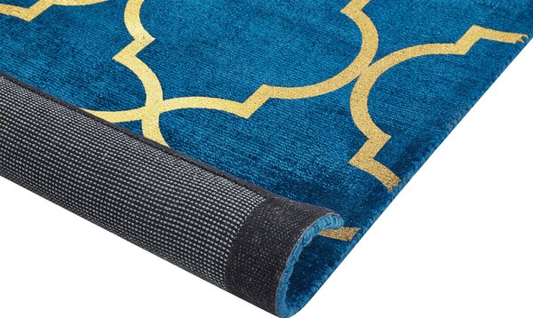 Koberec modrý so zlatým štvorlístkovým vzorom viskóza a bavlna 160 x 230 cm moderný glamour štýl