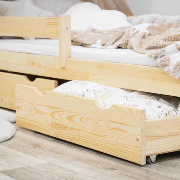 MAXMAX Detská posteľ z masívu PAVLÍK 2 - 200x90 cm