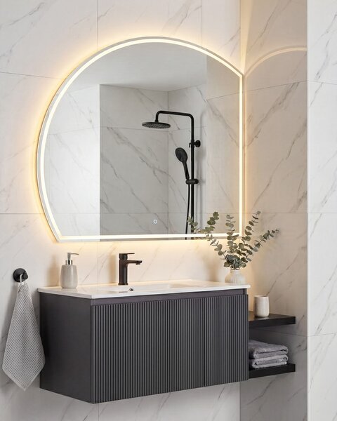 Nástenné závesné kúpeľňové LED zrkadlo 100 x 100 cm s osvetlením moderná kúpeľňa