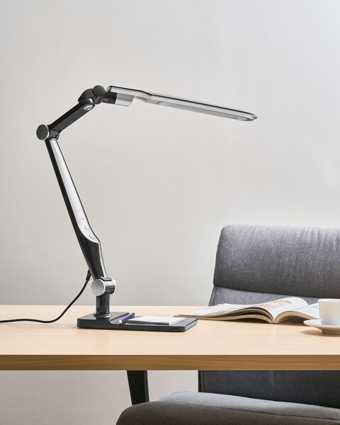 Stolná LED lampa čierna syntetický materiál 3 režimy teploty svetla so stmievačom dotyková nastaviteľná otočné tienidlo kancelária