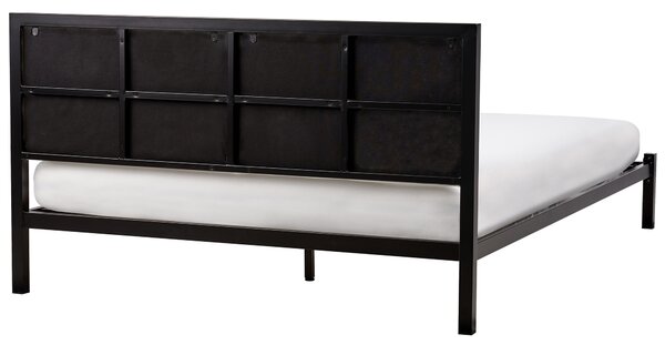 Kovová posteľ čierna 140 x 200 cm rám postele s roštom svetlobéžové čalúnené čelo minimalistický dizajn