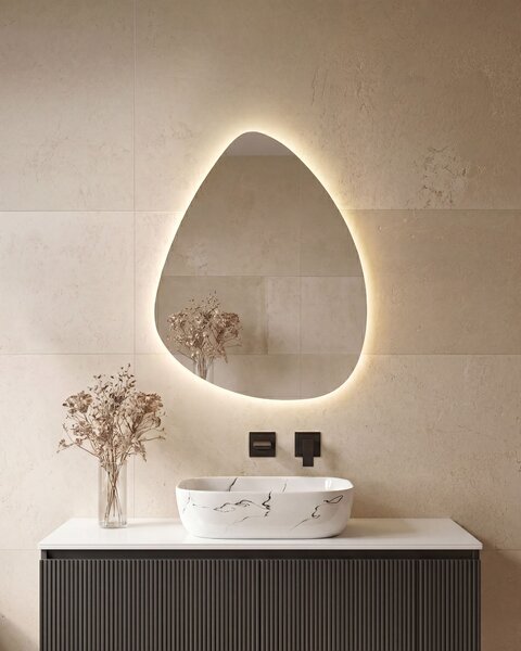 Nástenné závesné kúpeľňové LED zrkadlo 70 x 90 cm s osvetlením moderná kúpeľňa