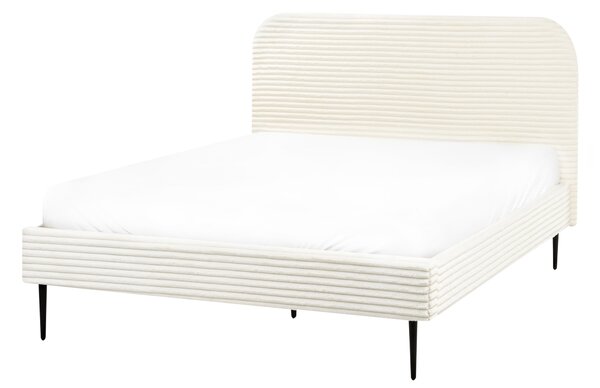 Posteľ krémová biela menčestrová 140 x 200 cm čalúnené čelo čierne nohy lamelový rošt minimalistický dizajn