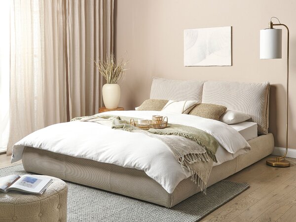 Posteľ béžová polyester látkové čalúnenie 160 x 200 cm lamelový rošt hrubé čalúnené čelo postele moderný štýl spálňa