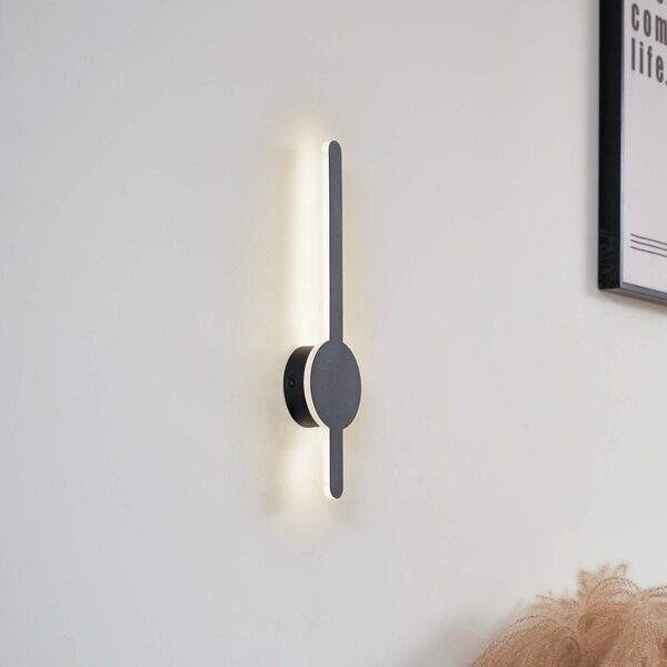 Lindby Nástenné svietidlo LED Borian, čierna farba, hliník, 40 cm, Čierna, Obývacia izba / jedáleň, Plast, Moderný, Nástenné svietidlo