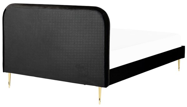 Posteľ čierna čalúnená zamatová 140 x 200 cm čalúnené čelo zlaté nohy lamelový rošt minimalistický dizajn