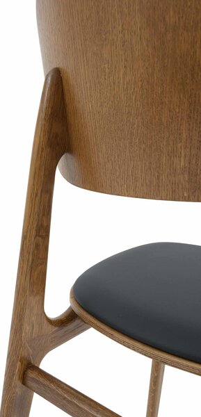 Drevená stolička Verde rustic s čiernou koženkou