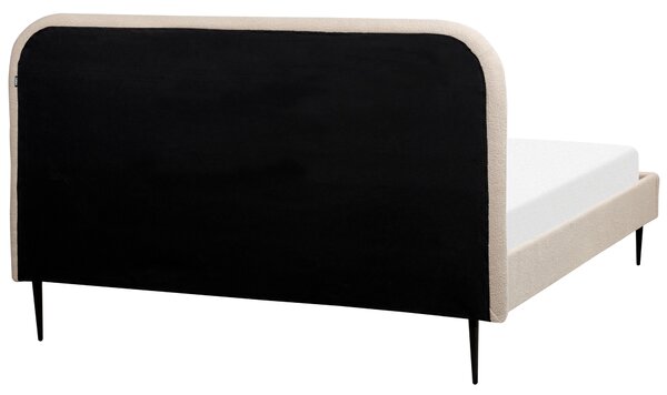 Posteľ béžová buklé čalúnenie 160 x 200 cm čelo lamelová základňa čierne nohy minimalistický dizajn