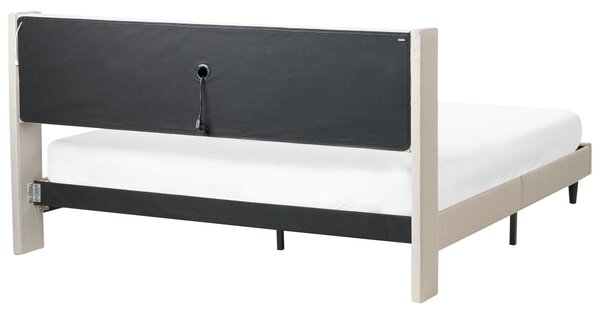 Posteľ béžová látková čalúnená 180 x 200 cm čalúnené čelo s LED USB port moderný dizajn