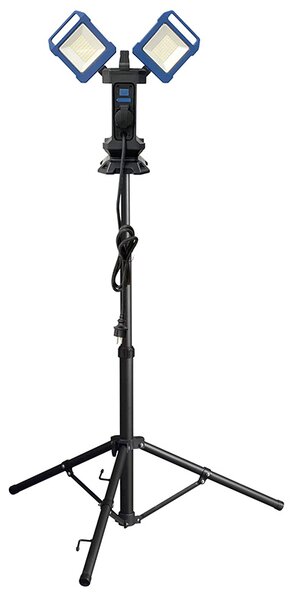 SOLIGHT Duálny teleskopický 62-152cm LED reflektor so zásuvkou 2x30W 5400lm 4000K IP54