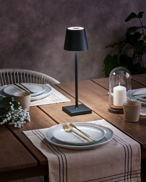 Stolná lampa čierna železo hliník s dotykovým vypínačom nabíjanie cez USB kábel bezdrôtová moderný štýl interiér exteriér