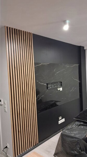 Manufakturaplyt Flexi panel Čierna pôda – lesklý, 280 × 122 cm