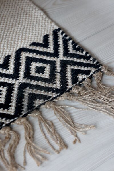 Běhoun s černobílým vzorem z bavlny a juty – 150*70 cm - Chic Antique