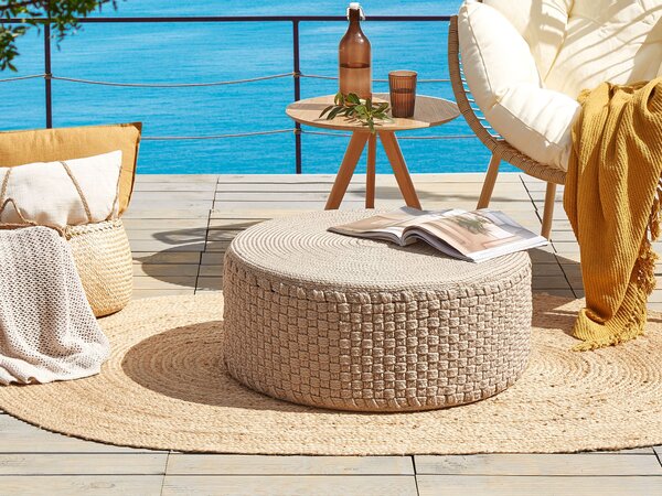 Vonkajší taburet béžový syntetický materiál ⌀ 70 cm okrúhly tvar pletený ručná výroba puf podnožka moderný boho štýl záhrada