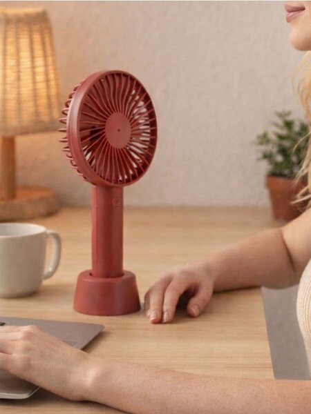 Sinsay - Bezdrôtový ručný ventilátor so stojanom - červená