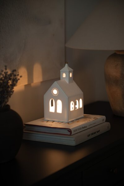 Porcelánový svietnik domček Small Chapel