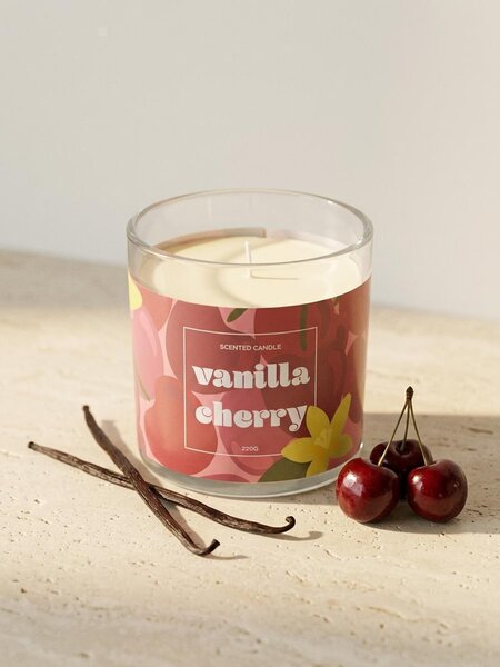 Sinsay - Voňavá sviečka Vanilla Cherry - lilavá